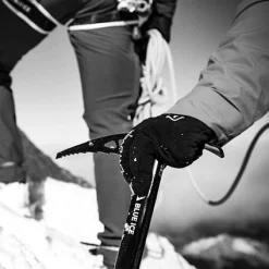 Piolet Blue Ice Blackbird Ice Axe -Équipement outdoor boutique piolet blue ice blackbird ice axe 147115 650x650 g1