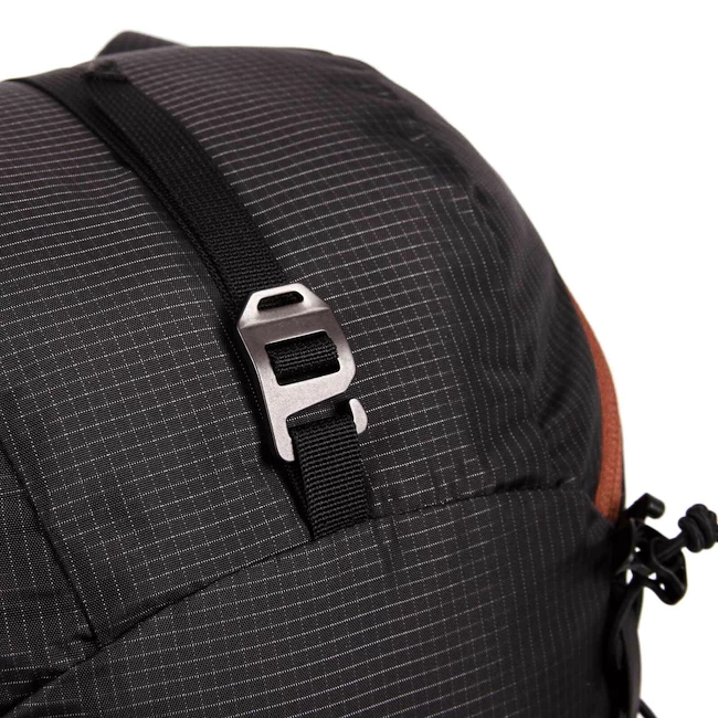 Sac à Dos Blue Ice Squirrel Pack 22L Black SS22 6 Sac à Dos Blue Ice Squirrel Pack 22L Black SS22 – Image 4